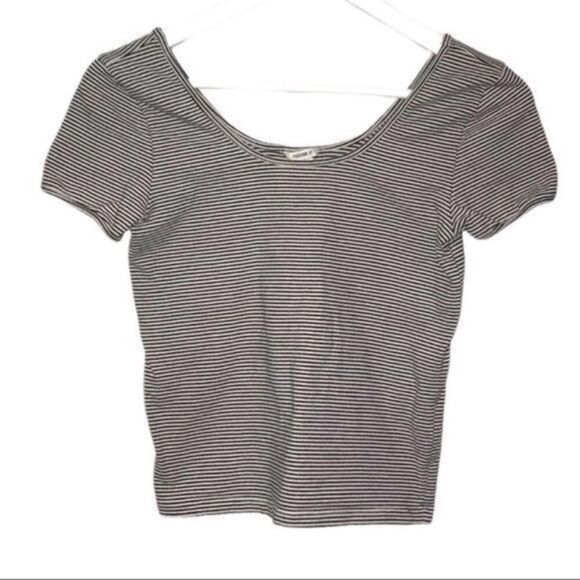 Forever 21 Striped Crop Top - Picture 2 of 7